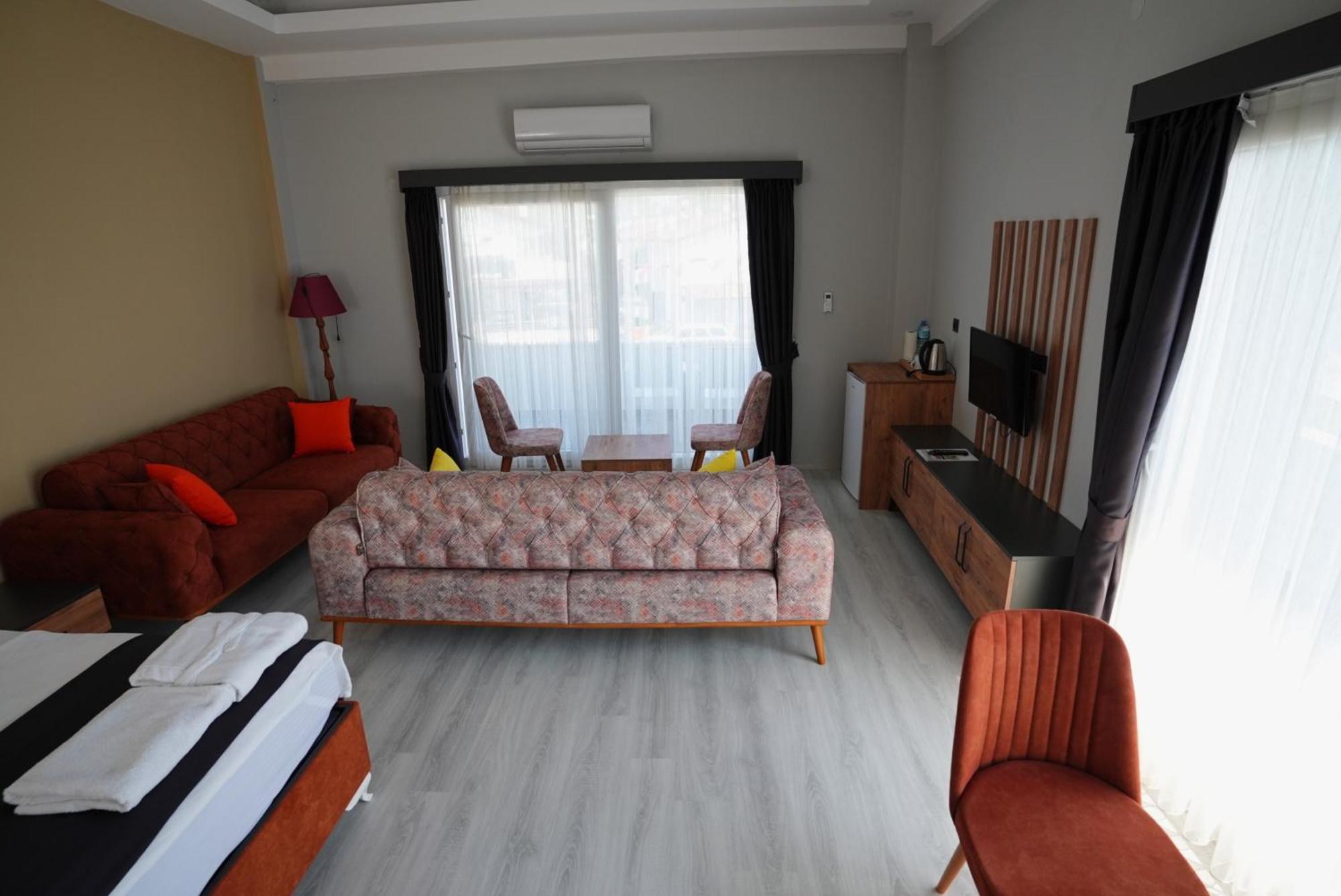 Villa Sevilla Kusadasi Exterior foto