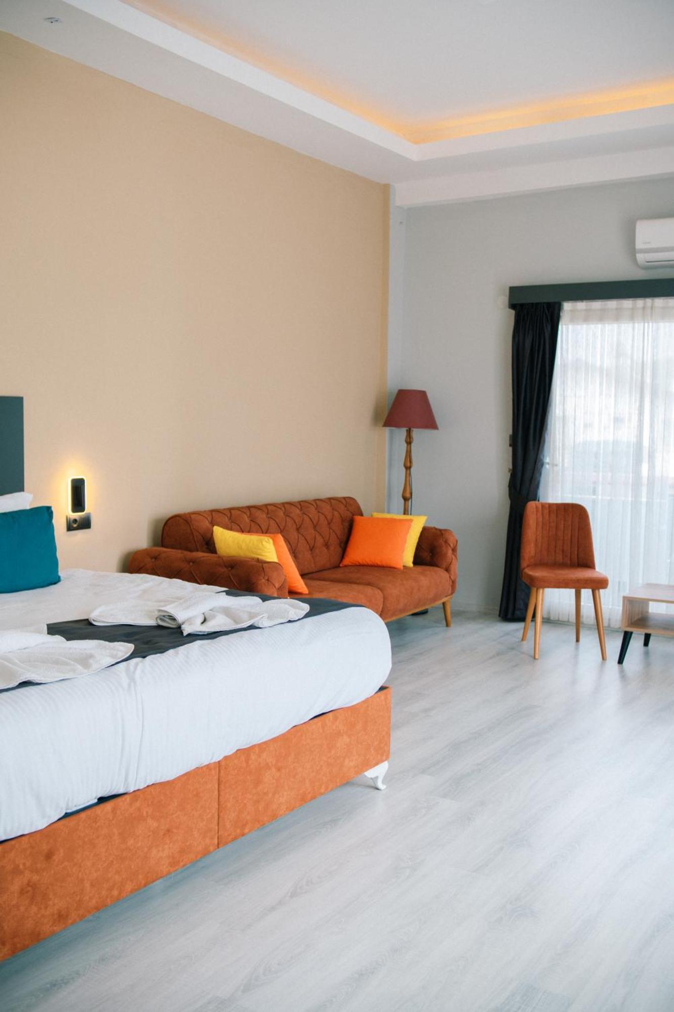 Villa Sevilla Kusadasi Exterior foto